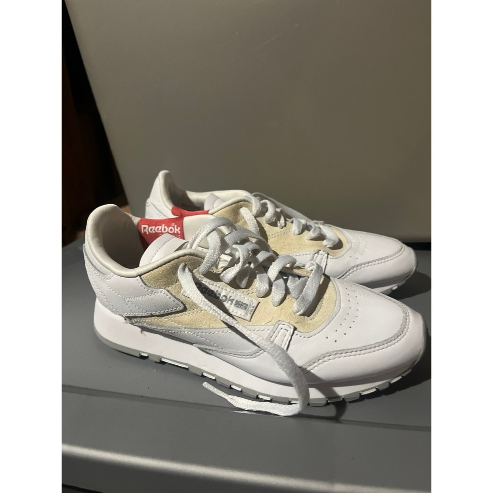 Reebok classic size 7
